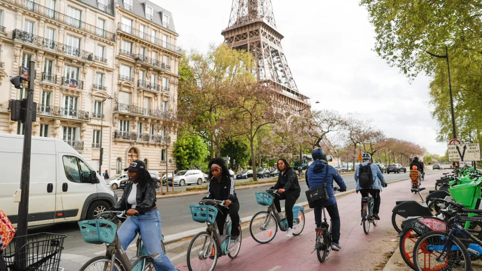 França aprova lei histórica sobre morte assistida