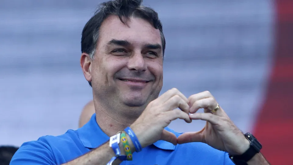 Genial/Quaest: 57% dizem que conhecem e não votariam em Flávio Bolsonaro