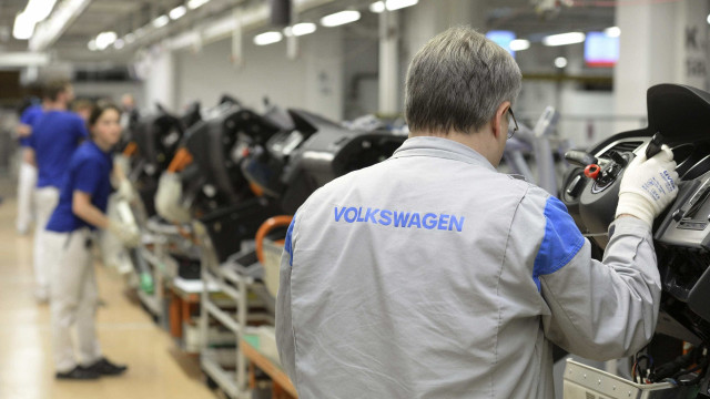 Alemanha tem 2,8 milhões de carros da Volkswagen adulterados