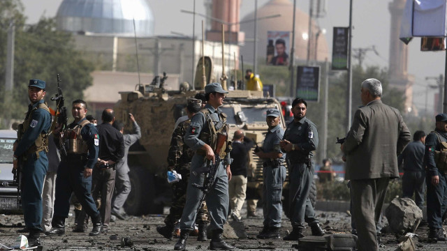 Queda de helicóptero militar mata cinco pessoas no Afeganistão