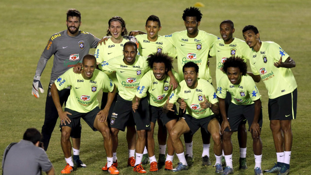 Seleção brasileira contrata humorista para voltar a vencer