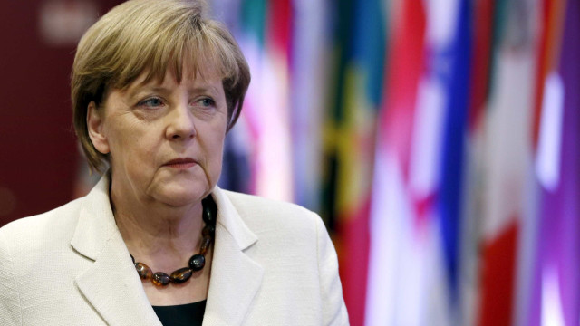Merkel não se cala e é convidada a se retirar do parlamento 