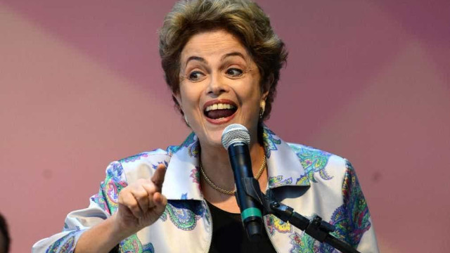 'A gente pode até dar uma envergadinha,
mas não quebra', diz Dilma