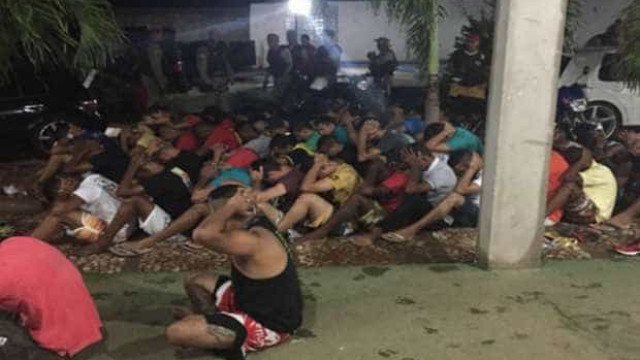 63 pessoas são apreendidas em festa com arma e drogas na Bahia
