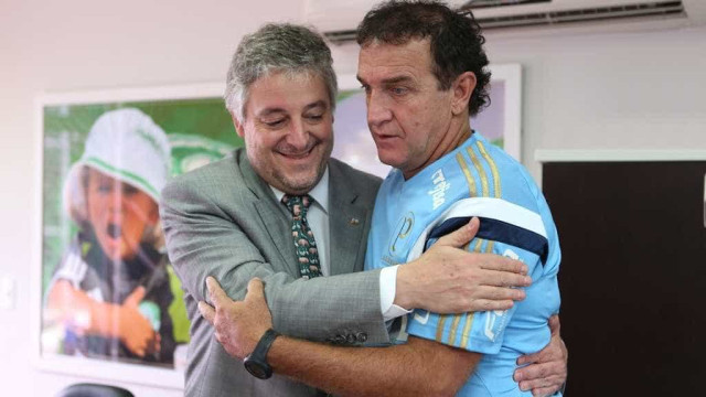Palmeiras confirma a contratação de Cuca até o final da temporada