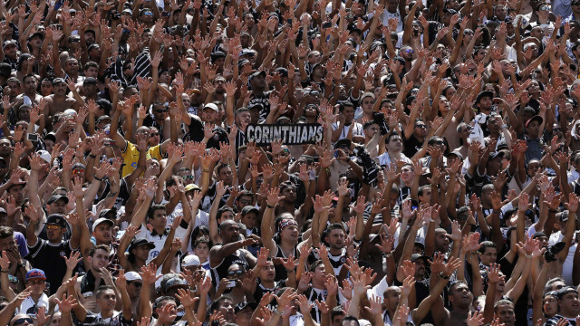 Corinthians tem mais torcida no estádio do que os 4 cariocas somados
