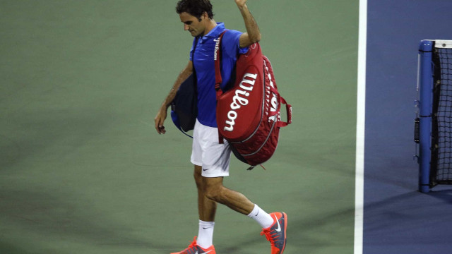Federer sofre lesão nas costas e desiste do Masters 1000 de Madri