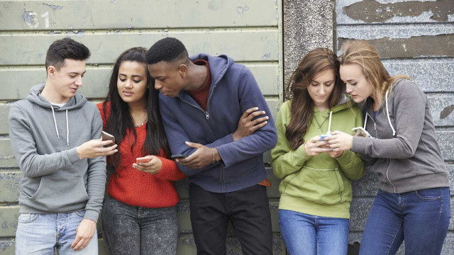 Para adolescentes, 'likes' no Facebook  é equivalente a comer chocolate