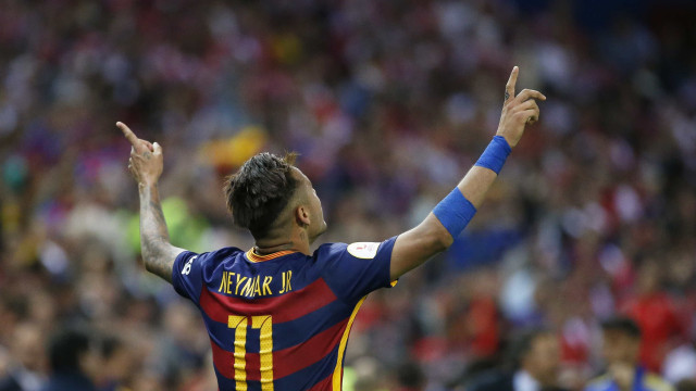 Neymar marca e Barcelona fatura a Copa do Rei da Espanha