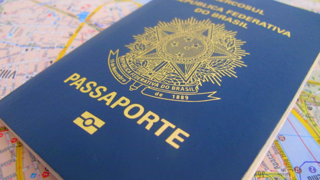 Após falhas, fila para conseguir passaportes chega a 191 mil pessoas