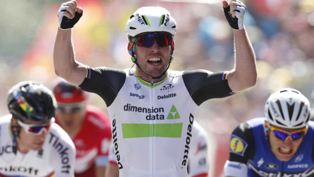 Britânico Cavendish vence 
etapa de abertura do Tour de France