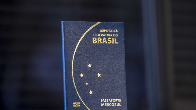 Casa da Moeda continua produzindo passaportes 
sem numeração perfurada