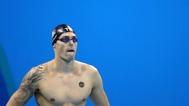 Nadador francês perde e acusa chinês de doping: "urina violeta"