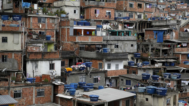 Tráfico com cara de milícia
comanda a Favela da Rocinha