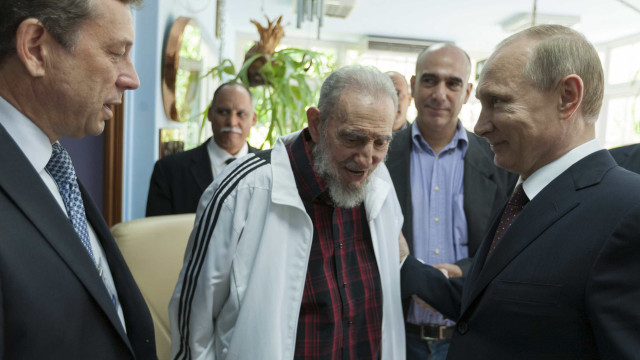 Putin liga para Raul Castro e lamenta morte de Fidel