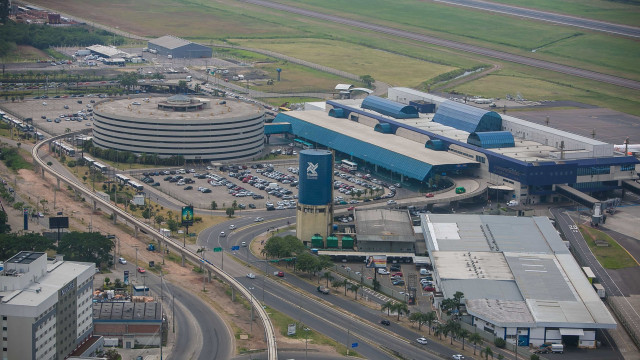 BNDES divulga carta com condições de crédito para leilão de aeroportos