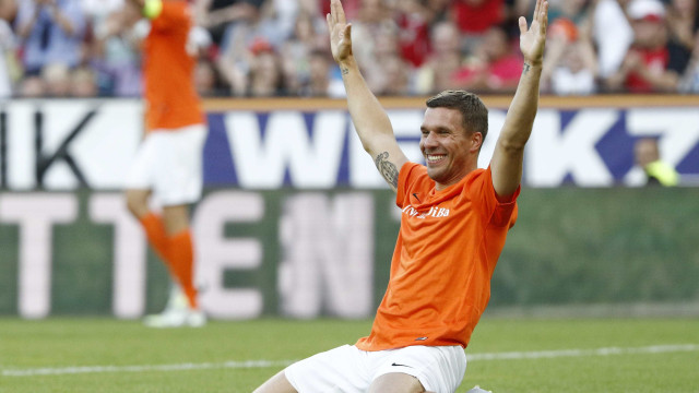 Podolski está perto de ser anunciado pelo futebol chinês