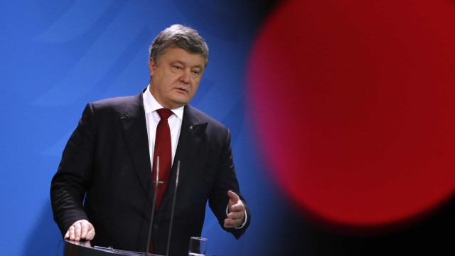 Poroshenko anuncia referendo sobre a adesão 
da Ucrânia à Otan