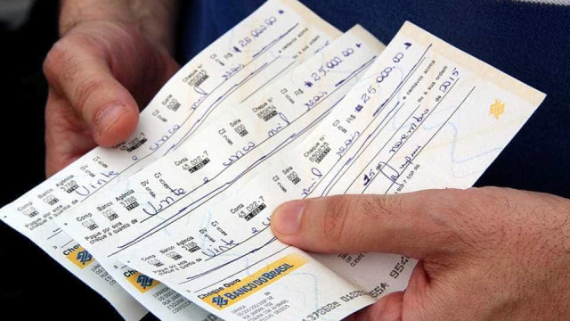 Polícia prende dez suspeitos
 de falsificar cheques pelo país