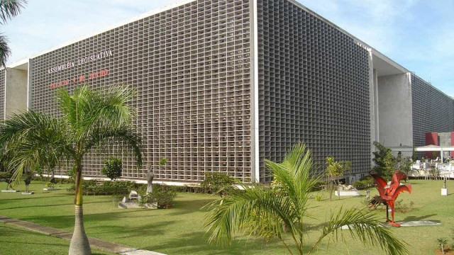 Diretório do PT dá apoio a tucano na Assembleia de São Paulo