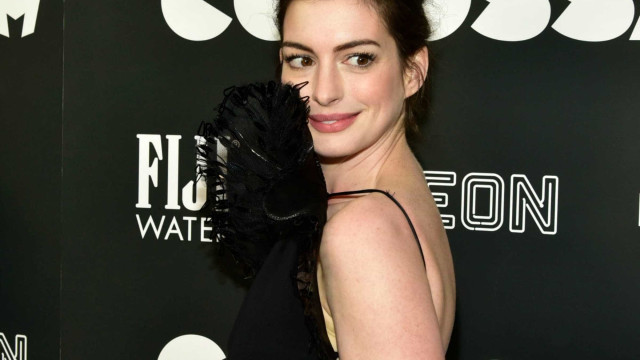 Anne Hathaway usa vestido de R$ 46
comprado em brechó