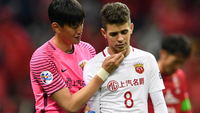 Oscar é punido por oito jogos no Campeonato Chinês após confusão