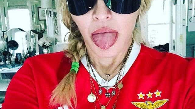 Pela carreira do filho no Benfica, Madonna se muda de vez para Portugal