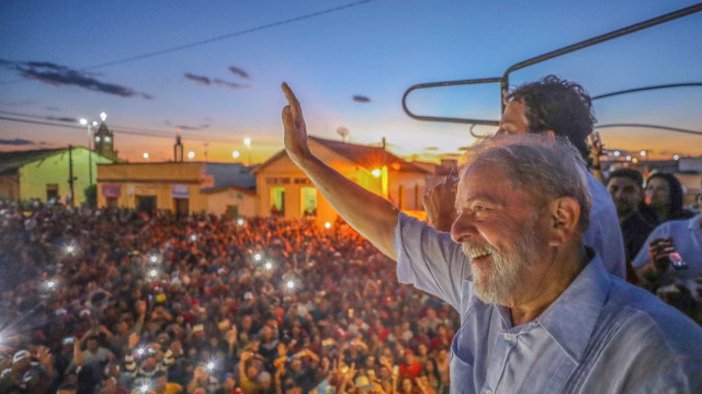 Em caravana, Lula investe em críticas a Temer e não fala sobre Dilma