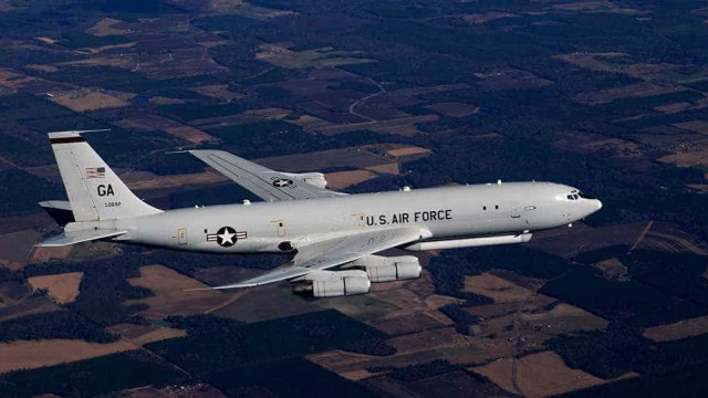 Avião americano com 'radar de ataque' voa perto da Coreia do Norte
