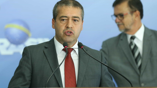 Publicada exoneração de Ronaldo Nogueira como ministro do Trabalho