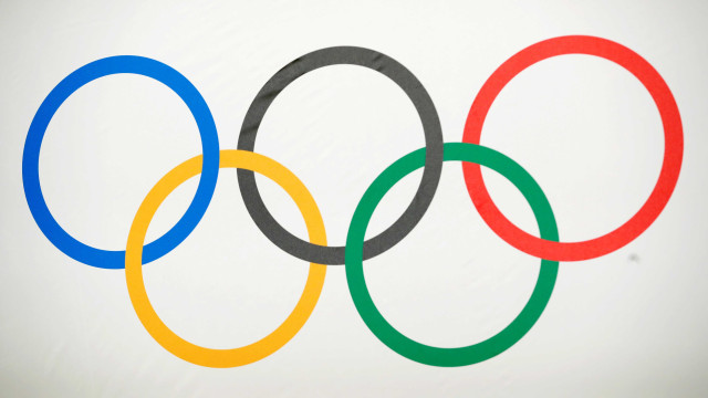 COI rejeita convidar atletas russos absolvidos por doping