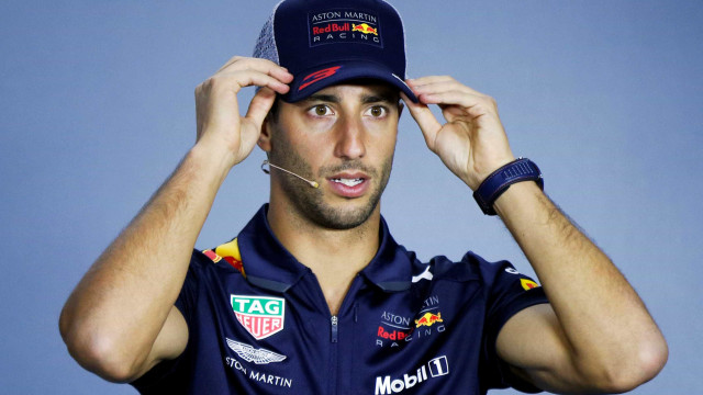 Ricciardo passa por cirurgia, mas está liberado para GP do Azerbaijão