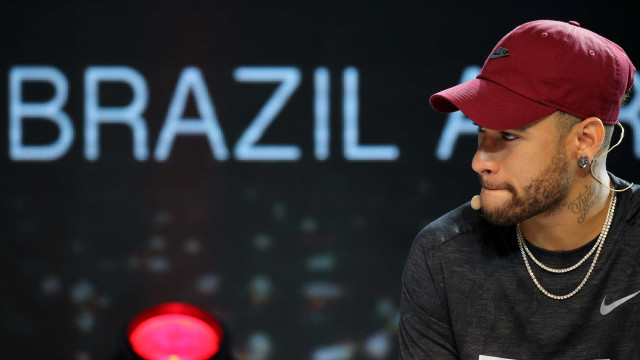 Prefeitura manda interditar boate de Neymar no Rio