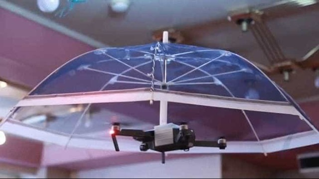 Guarda-chuva com drones segue você durante a chuva; veja