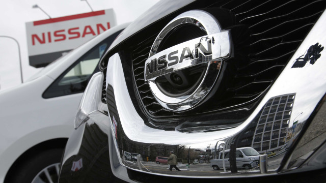 Escândalo de emissões passa batido por ações da Nissan