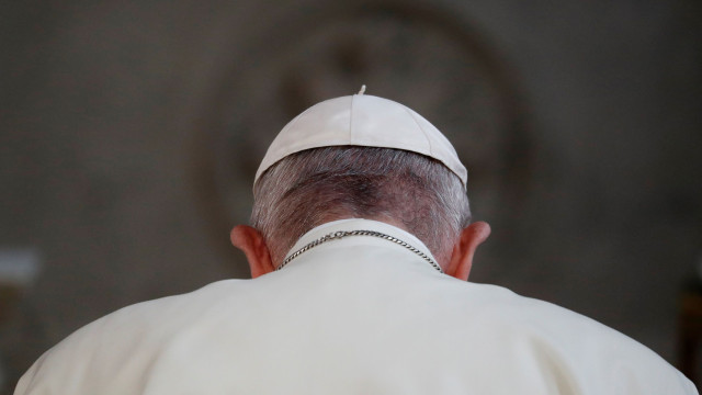 Secretário de Bento XVI diz que acusação contra Papa é 'fake'  
