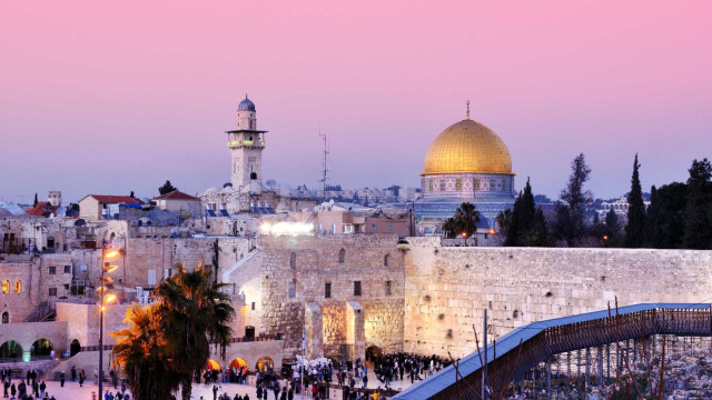 Já pensou em visitar Israel? O país tem atrações para todos os gostos