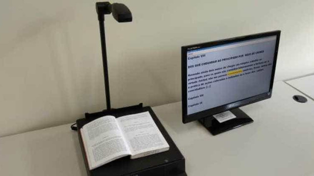 Deficientes visuais podem ler e produzir textos em biblioteca da USP