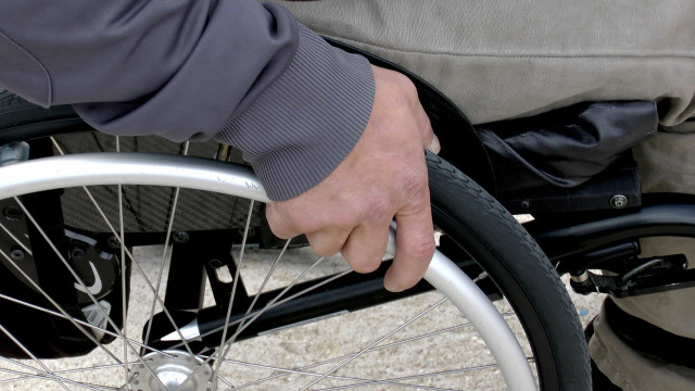 Decreto atualiza reserva de cotas para pessoas com deficiência