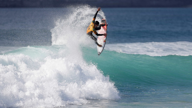 Com Medina e Filipinho, começa etapa final do mundial de surfe