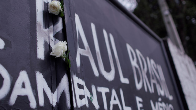 Escola Raul Brasil reabrirá parcialmente nesta segunda após massacre