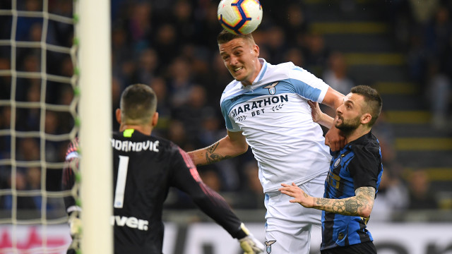 Lazio vence Inter em Milão e esquenta briga por vaga na Champions