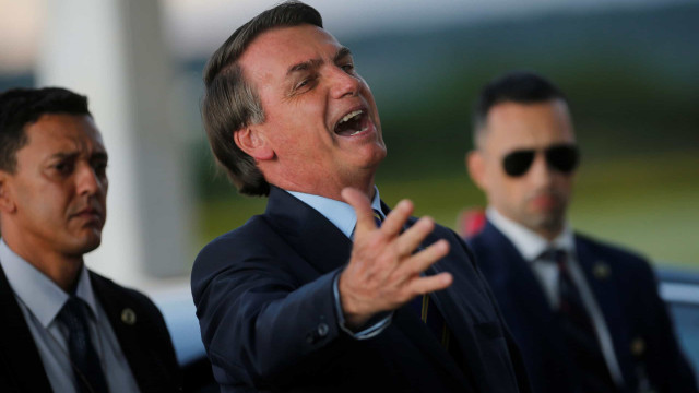 Bolsonaro mudou tom sobre pandemia após conversa com Villas Bôas