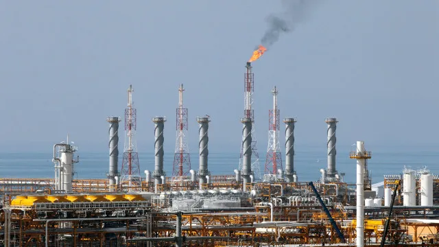 
                    Ataque dos EUA e Israel atinge maior reserva de gás do mundo
                