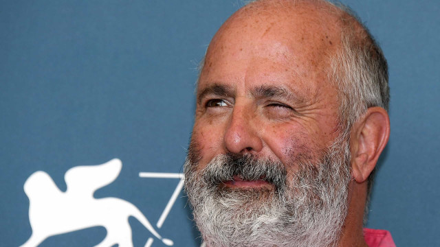 Diretor de 'Um Lugar Chamado Notting Hill', Roger Michell morre aos 65 anos