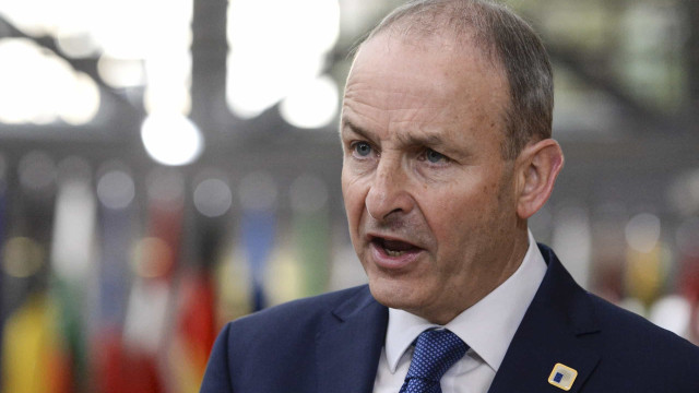 Irlanda fecha escolas até ao final do mês e prepara terceiro confinamento
