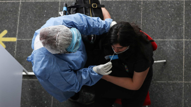 Covid-19: França registra 378 mortos nas últimas 24 horas