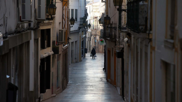 Lockdown derruba casos de Covid em Portugal, mas governo deve manter restrições até março