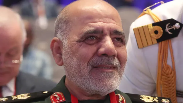 Irã ameaça bloquear mar Vermelho se prosseguir bloqueio norte-americano