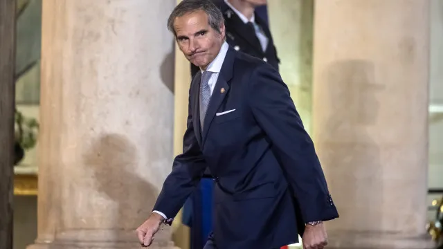 
                    Agência nuclear da ONU admite negociações entre EUA e Irã
                